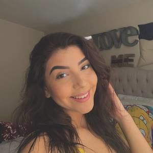 Meet your Posher, Daniela